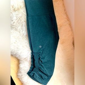 Lululemon Capri Tights